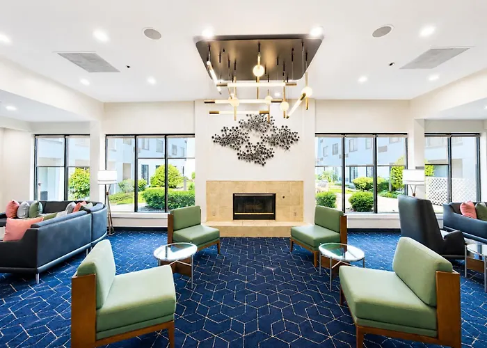 Courtyard By Marriott Houston Hobby Airport Hotel